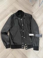 Givenchy leren bomberjas sterren maat 50 M–L NP €2269, Verzenden, Zo goed als nieuw, Maat 48/50 (M), Zwart