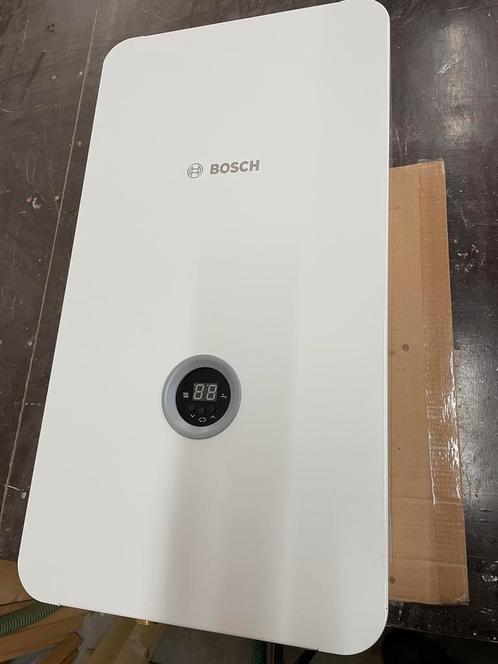 Bosch tronic heat 3500 9 kw uitvoering. Op krachtstroom., Doe-het-zelf en Verbouw, Verwarming en Radiatoren, Zo goed als nieuw