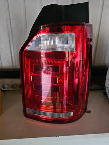 Achterlicht vw transporter t6 caravelle rechter achter  beschikbaar voor biedingen