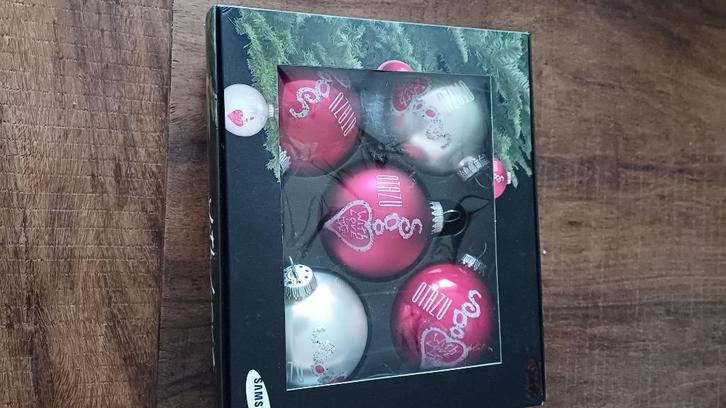 Nieuw Otazu doos met 5 Kerst ballen, limited, Diversen, Kerst, Nieuw, Ophalen of Verzenden