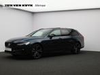 Volvo V90 T6 350PK Plug-in hybrid AWD Ultimate Dark / Long R, 4 cilinders, Blauw, 19 kWh, 95 €/maand
