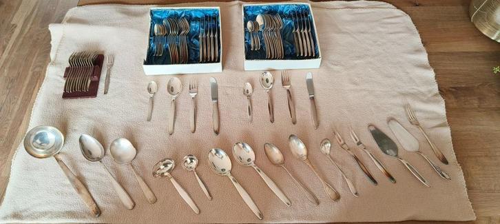Verzilverd 12 delig bestek merk Endes E90, Antiek en Kunst, Antiek | Bestek, Ophalen