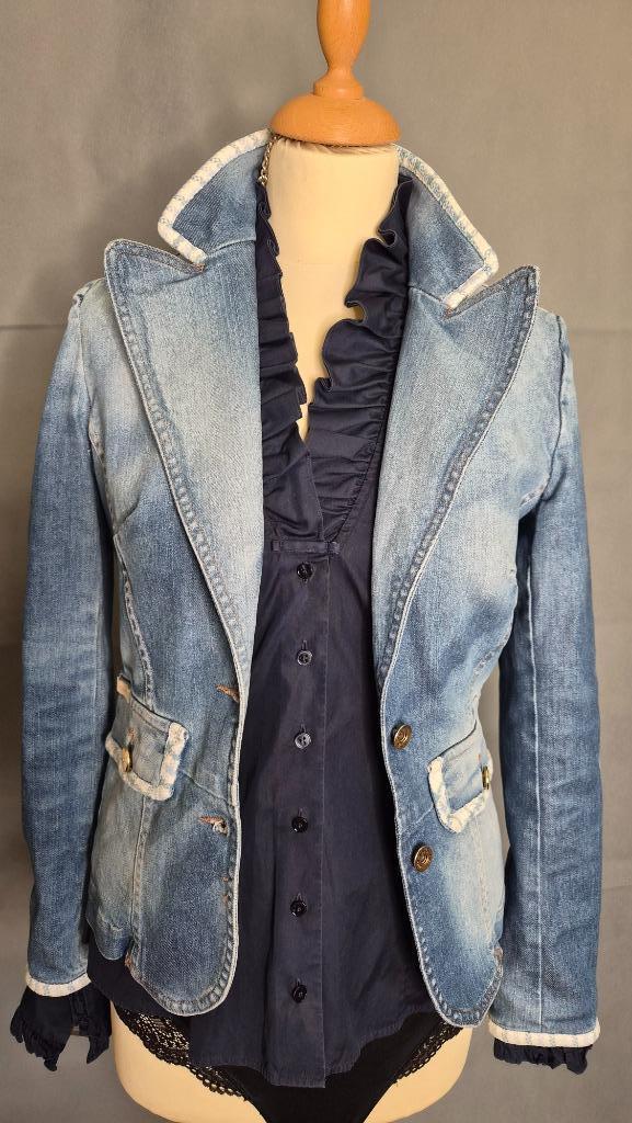 Zeldzaam D&G (Dolce & Gabbana) Spijkerjasje / Blazer, Kleding | Dames, Jasjes, Kostuums en Pakken, Zo goed als nieuw, Jasje, Maat 34 (XS) of kleiner