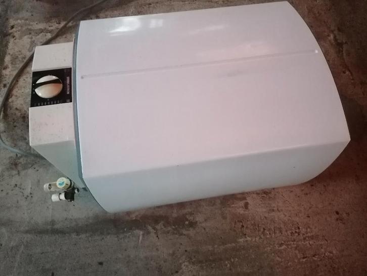 Electrische wandboiler Stiebel Eltron 50 L, Doe-het-zelf en Verbouw, Geisers en Boilers, Gebruikt, Boiler, 20 tot 100 liter, 6 t/m 10 jaar oud
