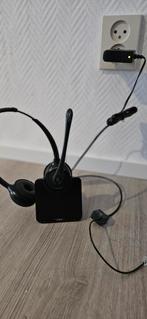 Plantronics headset met basis, Ophalen of Verzenden, Zo goed als nieuw, Over-ear