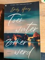 Emily Henry - Toen winter zomer werd, Boeken, Literatuur, Ophalen of Verzenden, Zo goed als nieuw, Nederland, Emily Henry