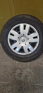 Opel Mokka Winterbanden met stalen velgen en wieldoppen, Auto-onderdelen, Banden en Velgen, Ophalen, Winterbanden