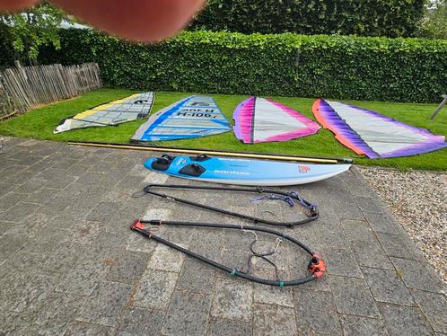 Complete windsurfset met F2 xantos surfplank, Watersport en Boten, Windsurfen, Gebruikt, Complete set, 250 tot 300 cm, Ophalen