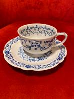 Meissen,antieke kop en schotel,kop doorsnee 8.5,hoog 5.5 cm, Antiek en Kunst, Antiek | Servies los, Ophalen of Verzenden