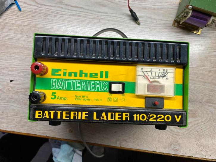 Robbe & Einhell Acculaders - 6-12 Volt, Auto-onderdelen, Accu's en Toebehoren, Universele onderdelen, Gebruikt, Ophalen of Verzenden