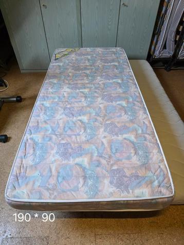 Matras 190 x 90 beschikbaar voor biedingen