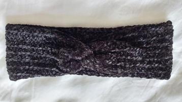 Handgemaakte gehaakte hoofdband in diverse kleuren en maten beschikbaar voor biedingen