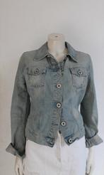 Guess jeans jasje lichtblauw maat M met applicatie en gaten, Maat 38/40 (M), Guess, Blauw, Ophalen of Verzenden