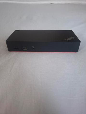 Lenovo ThinkPad USB-C Dock Gen 2 twee maal te koop beschikbaar voor biedingen