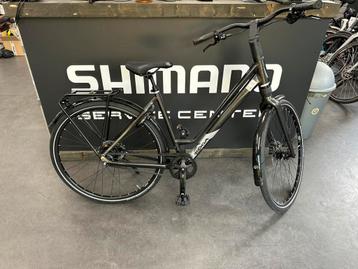 F3 6.0 2025 model  beschikbaar voor biedingen