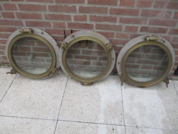 3 Enorme patrijspoorten, diameter 50 cm. beschikbaar voor biedingen