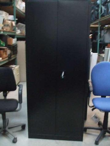 Werkplaats, Draaideur klapdeur garagekasten. beschikbaar voor biedingen