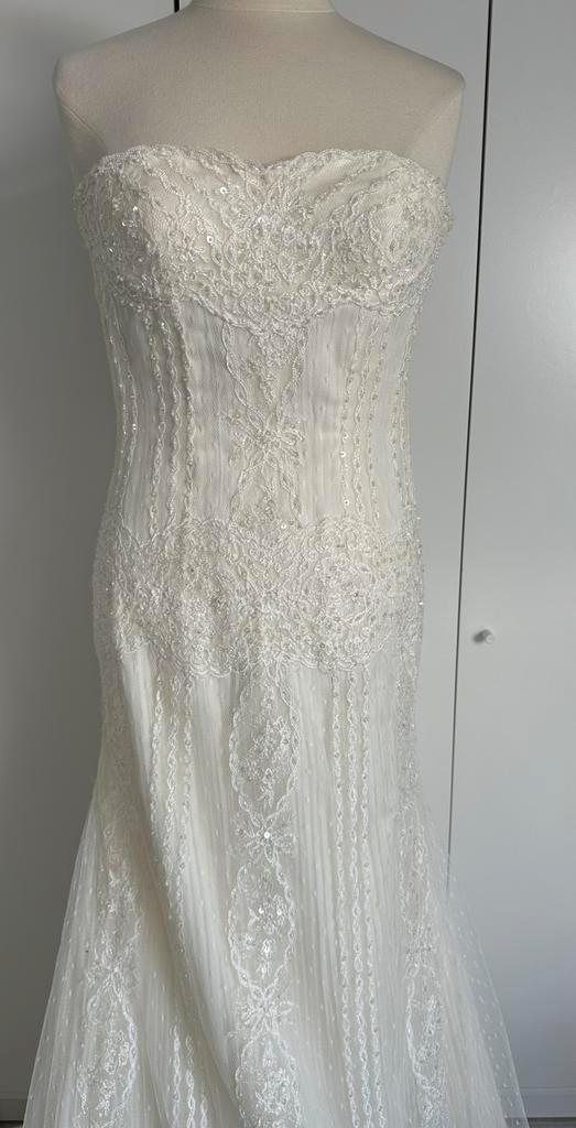 Pronovias trouwjurk (zeemeermin model) in de kleur ivoorwit., Kleding | Dames, Trouwkleding en Trouwaccessoires, Zo goed als nieuw