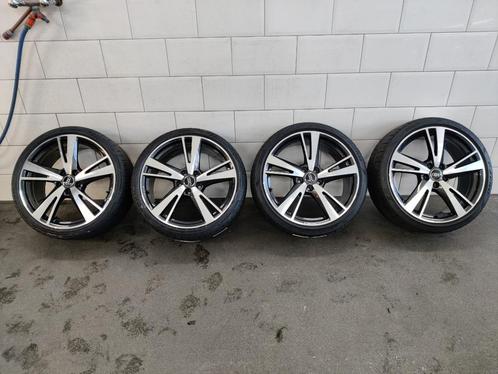 Audi RS3 zomerset 19 inch zwarte blades (Pirelli en Conti), Auto-onderdelen, Banden en Velgen, Banden en Velgen, Zomerbanden, 19 inch