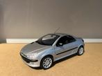 Peugeot 206 CC 1:18 Gate, Hobby en Vrije tijd, Ophalen, Zo goed als nieuw