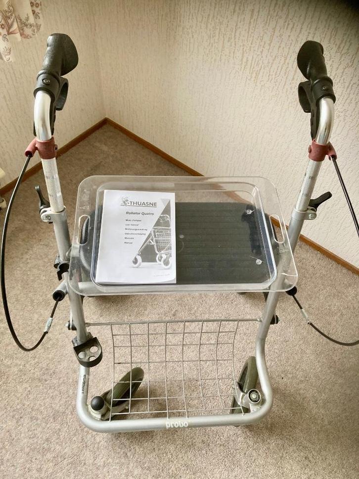 Provo rollator zwart met grijs/aluminium frame + serveerblad, Diversen, Rollators, Gebruikt, Opvouwbaar, Ophalen of Verzenden