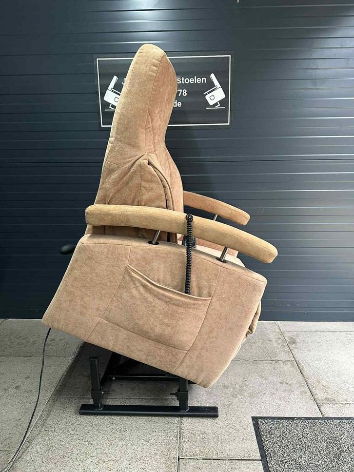 Sta op stoel merk fitform, Huis en Inrichting, Fauteuils, Zo goed als nieuw, Stof, 50 tot 75 cm, Minder dan 75 cm, Ophalen of Verzenden