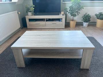 Salontafel beschikbaar voor biedingen
