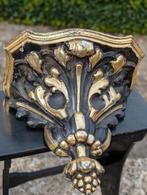 Antieke houten console 38 cm hoog 45 breed €200, Ophalen