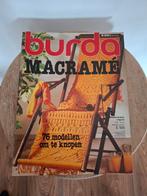 Vintage 1980 burda macrame, Ophalen of Verzenden, Zo goed als nieuw