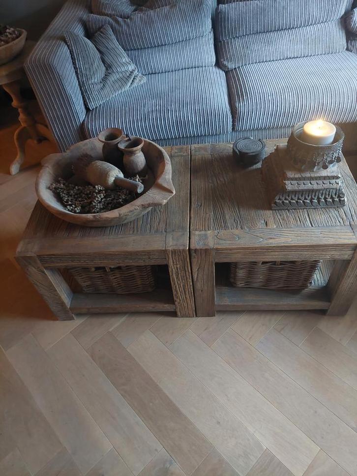 Grof houten sobere salontafel met manden, Huis en Inrichting, Tafels | Salontafels, Gebruikt, Minder dan 50 cm, 50 tot 100 cm