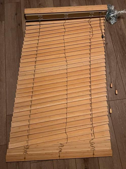 3 keurige houten jaloezieën: Luxaflex., Huis en Inrichting, Stoffering | Gordijnen en Lamellen, Zo goed als nieuw, 150 tot 200 cm