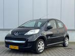 Peugeot 107 1.0 12V 5DR 2011 Zwart 170.195km, Auto's, Voorwielaandrijving, 4 stoelen, Origineel Nederlands, Handgeschakeld