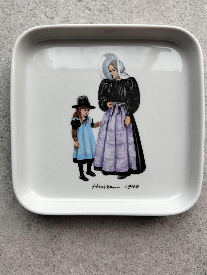 Set van 4 gebaksbordjes van Villeroy & Boch., Huis en Inrichting, Woonaccessoires | Dienbladen, Zo goed als nieuw, Rond, Ophalen of Verzenden