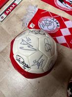Ajax bal met handtekeningen, Verzamelen, Ophalen of Verzenden, Zo goed als nieuw, Ajax, Overige typen