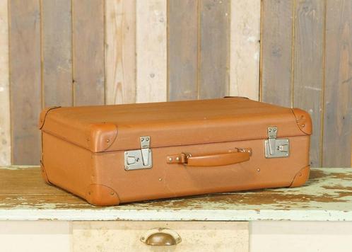 Oude brocante lichtbruine koffer met metalen handvat, Antiek en Kunst, Curiosa en Brocante, Ophalen of Verzenden