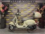 Vespa GTS 310 Supertech HPE 2026 EURO5+ SPECIALPAINT EXCLUSI, Gedempte oude gracht 112
2011GW  Haarlem, NL, 310 cc, 12 t/m 35 kW