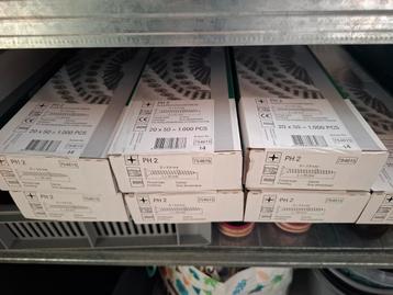 gipsschroeven 8 dozen op strip beschikbaar voor biedingen