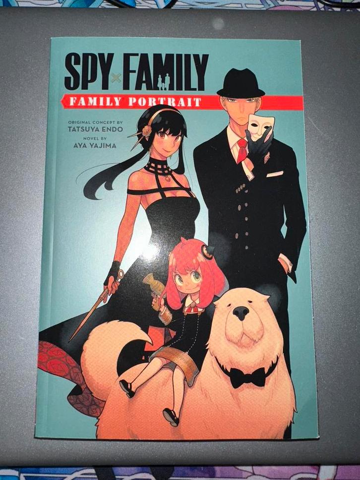 Spy x Family: Family Portrait Book/light novel, Boeken, Stripboeken, Zo goed als nieuw, Eén stripboek, Ophalen of Verzenden