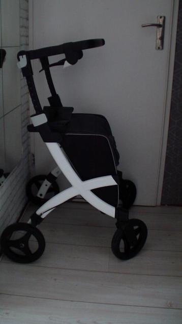 rollz  motion rollator/boodschappen  beschikbaar voor biedingen
