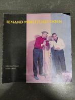 Iemand Moe(s)t Het Doen - 75 jaar VARA in beeld, Ophalen of Verzenden, Zo goed als nieuw, VARA TV Magazine, Catalogus