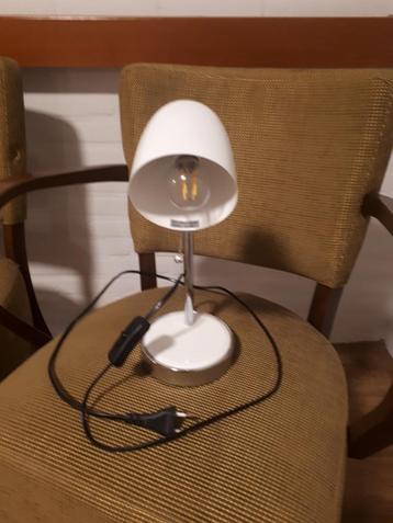 kantoor bureaulamp beschikbaar voor biedingen