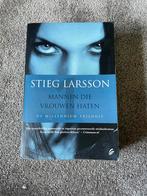 Stieg Larsson - Mannen die vrouwen haten, Boeken, Thrillers, Gelezen, Stieg Larsson, Ophalen of Verzenden