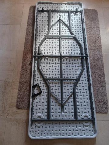 inklapbare stevige markttafel / campingtafel  beschikbaar voor biedingen