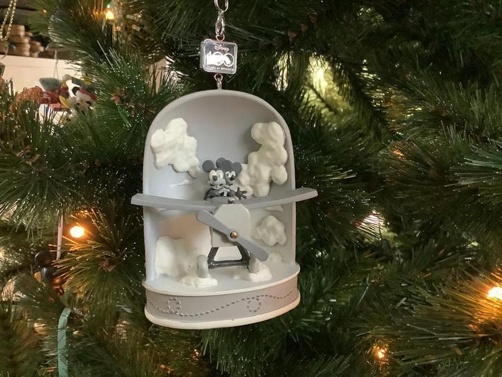 Mickey Mouse ornament (100 jarig bestaan Disney), Verzamelen, Disney, Zo goed als nieuw, Beeldje of Figuurtje, Mickey Mouse, Ophalen of Verzenden