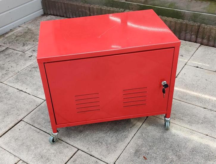 Rood metalen gereedschapskastje op wieltjes, Huis en Inrichting, Kasten | Lockerkasten, Gebruikt, Ophalen