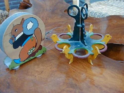 HOUTSNIJWERK Antiek Eierrekje voor 6 eieren met servettenh., Antiek en Kunst, Curiosa en Brocante, Ophalen of Verzenden