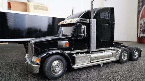 Te koop: Tamiya truck Knight Hauler, Hobby en Vrije tijd, Modelbouw | Radiografisch | Auto's, Zo goed als nieuw, Auto onroad, Elektro