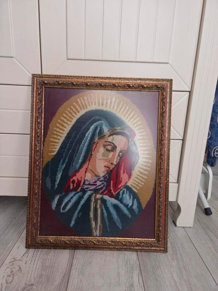 Geborduurd Christelijk Schilderij - Ontspiegeld Glas, Antiek en Kunst, Antiek | Religie, Ophalen