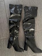 Nieuwe laarzen over de knie maat 37, Kleding | Dames, Schoenen, Ophalen of Verzenden, Zo goed als nieuw, Zwart, Hoge laarzen