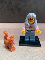 Lego minifigure Mrs. Scratchen-Post, Ophalen of Verzenden, Lego, Zo goed als nieuw